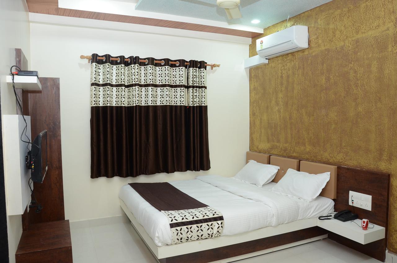 Hotel Bansidhar Somnath Exterior photo
