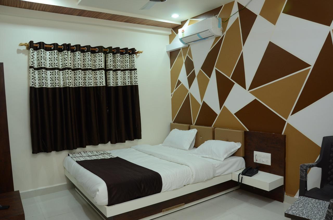 Hotel Bansidhar Somnath Exterior photo
