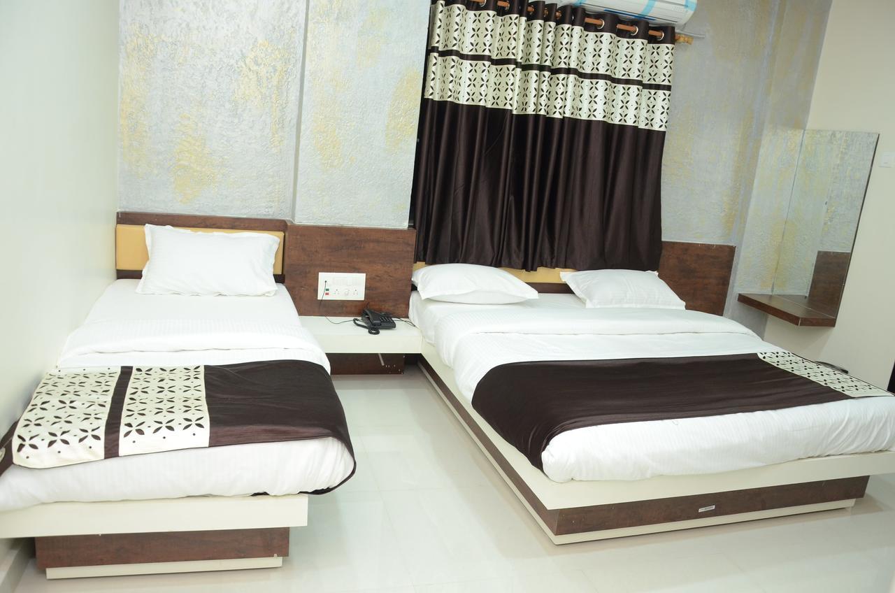 Hotel Bansidhar Somnath Exterior photo