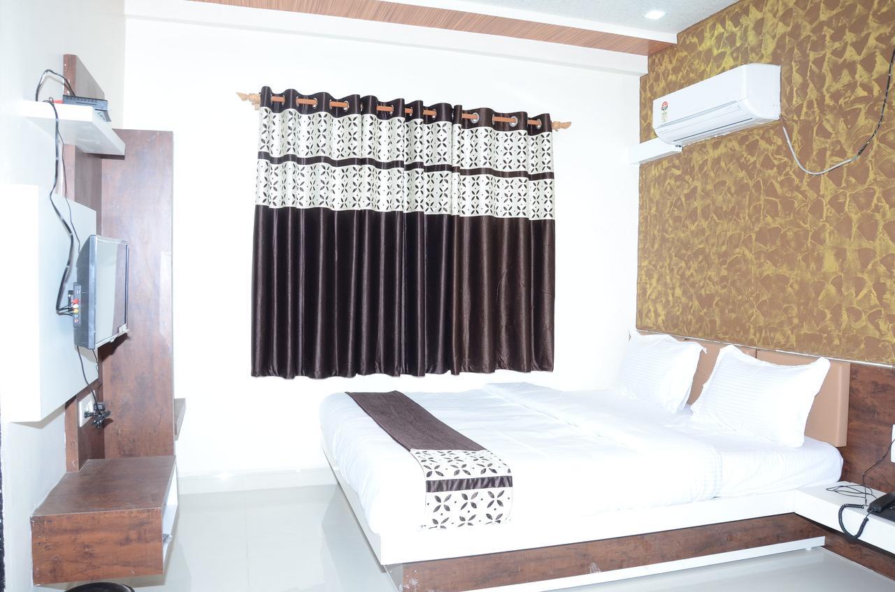 Hotel Bansidhar Somnath Exterior photo