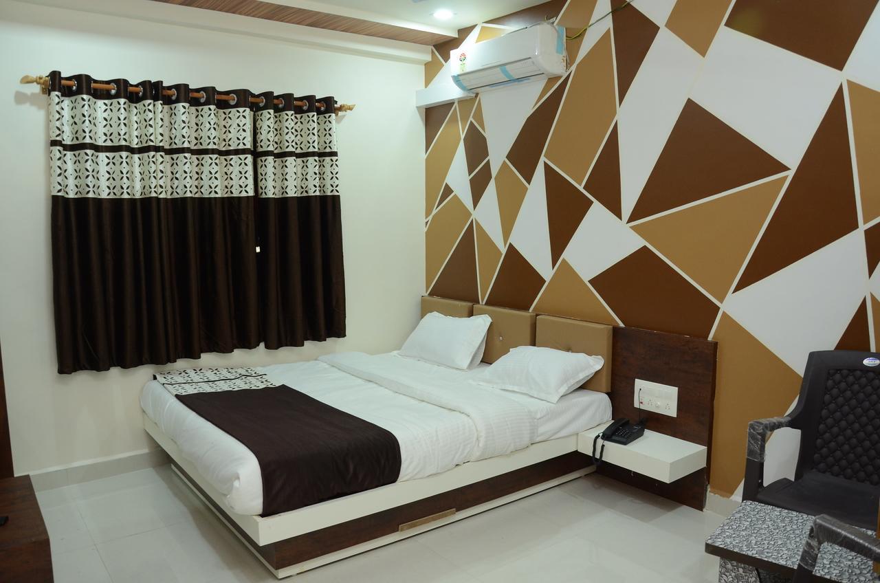 Hotel Bansidhar Somnath Exterior photo