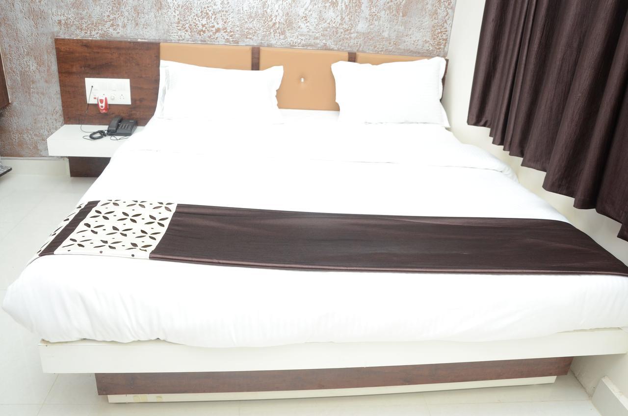 Hotel Bansidhar Somnath Exterior photo